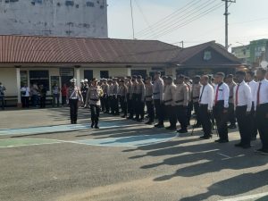 Read more about the article Kapolres Sorong Pimpin Apel Gelar Pasukan Ops Ketupat Mansinam 2023