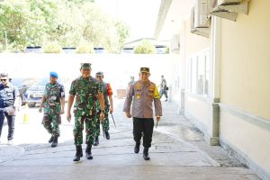 Read more about the article Kapolri Pastikan Siap Amankan Kepulangan Kepala Negara dan Delegasi KTT ASEAN
