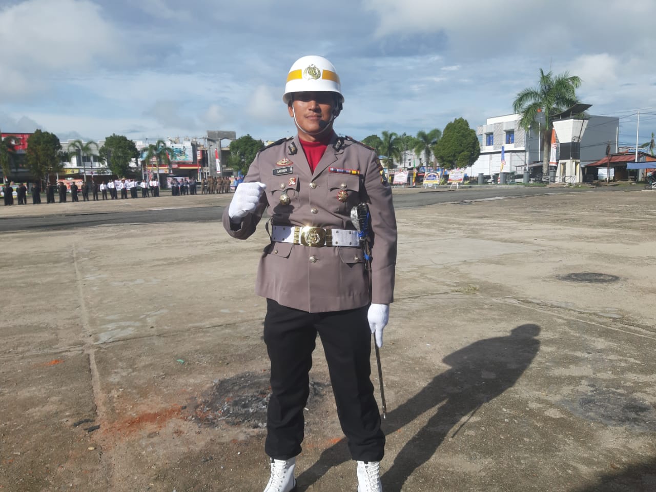 You are currently viewing Kapolsek Beraur Jadi Komandan Upacara HUT Bhayangkara Ke-77 Polres Sorong