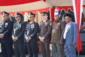 Read more about the article Kapolres Sorong Hadiri Upacara Peringatan Hari Pahlawan Ke-78 di kantor Bupati Sorong