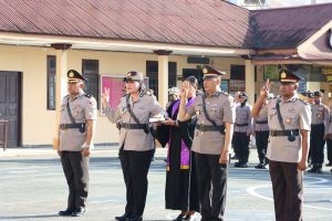 Read more about the article Kapolres Sorong Pimpin Upacara Serah Terima Jabatan Kabag Ren, dan Pelantikan Jabatan Kabag Log dan Kasat Polairud